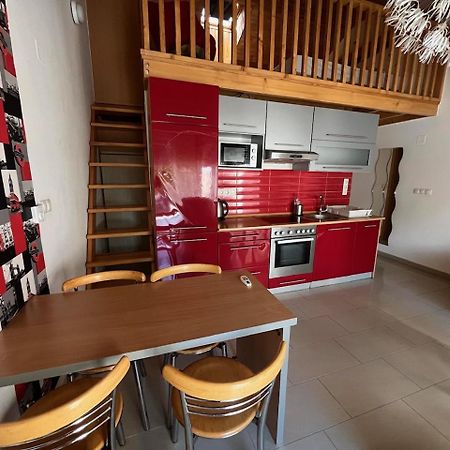City Apartman Haz Балатонлелле Екстер'єр фото